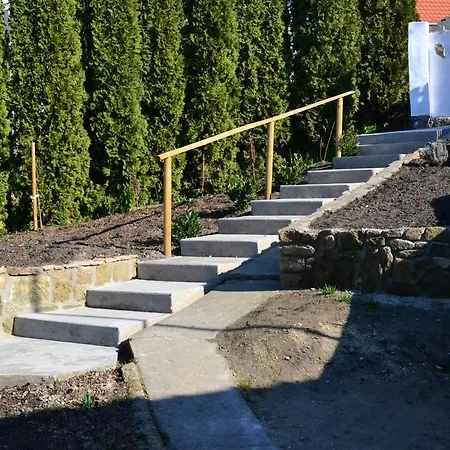 ゲストハウス Farkasko Vendeghaz ノスヴァイ