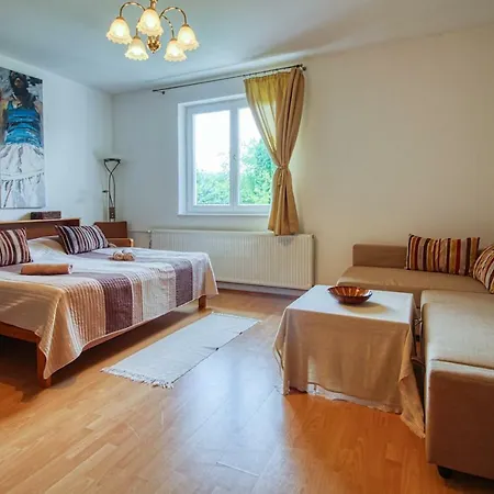 Farkasko Vendeghaz ゲストハウス 3*